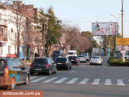 Призматрон, Призма A у Кременчуці, 3 х 6  вул. Небесної Сотні (ул.Пролетарская) 1а, район перекр. з вул. Миколаївській (вул.Артема), біля супермаркетів «Billa», «АТБ», «Ельдорадо», «Екомаркет» і Центрального ринку - 108921 Фото 1