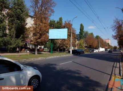 Билборд B в Кременчуге ул. Троицкая (Красина), 67, район супермаркетов «Брусничка», «Маркетопт», направление из центра фото 1