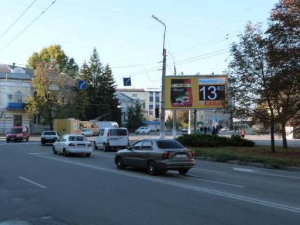 Призма A в Кременчуге, 3 х 6  просп. Свободи, перехр. з вул. Халаменюка і вул. Соборною, район супермаркетів «АТБ», «МаркетОпт», кафе "Барчік",  ДК "Кредмаш" - 108928 фото 1