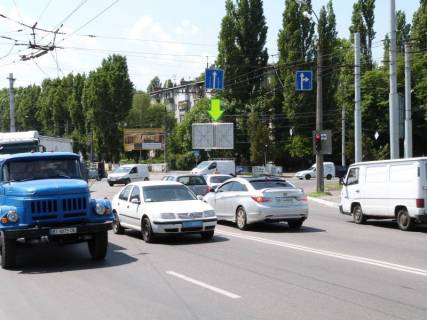 Призматрон, Призма A у Кременчуці, 3 х 6  просп. Свободи (ул.60л.Октября), 83/1, перекр. з В. Пугачова (вул. Московська), велика транспортна розв'язка, напрямок в центр - 158189 Фото 1