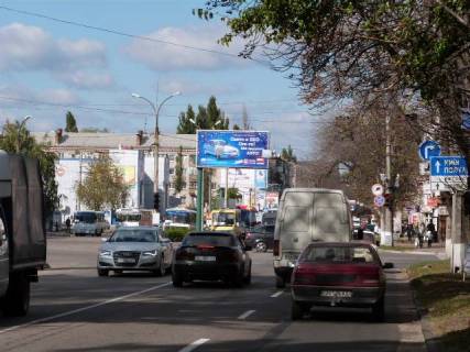 Призматрон, Призма B у Кременчуці, 3 х 6  вул. Небесної Сотні 1а, район перехр. з вул. Миколаївською, біля супермаркетів «АТБ», «Комфі», «МаркетОпт» та Центрального ринку - 108924 Фото 1