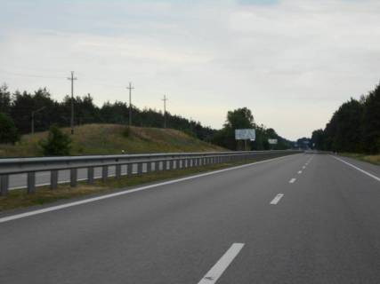 Билборд B в Київських трасах Дніпровське шосе, траса Н-01 "Київ-Знам'янка", км 36+700 ліво, через 550м після з/д станції "Нові Безрадичі" фото 1