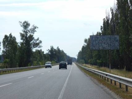 Билборд A в Немешаеве смт. Немішаєво, траса М-07 "Київ-Ковель", км 35+700 ліво, через 1.1км після повороту на вул. Центральна, через 1.4км після АЗС БРСМ Нафта, за 1.2км до повороту на вул. Паркова фото 1
