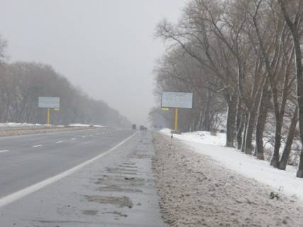 Білборд, Бігборд (Борд)  B у Скибині с. Скибин, чернігівська траса, траса М-01 "Київ-Чернігів-Нові Яриловичі", км 41+950 ліво, вул. Київська, через 950м після АЗС "Shell", за 450м до автобусної зупинки, за 650м до повороту на с. Велика Димерка та АЗС "ОККО" Фото 1