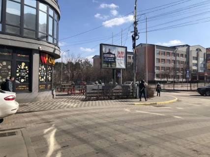 Сітіскролл B у Ірпені, скрол 3,14*2,30  на розі вул. Грибоєдова та вул. З.Алієвої (біля БЦ Мр. Корнер) Фото 1