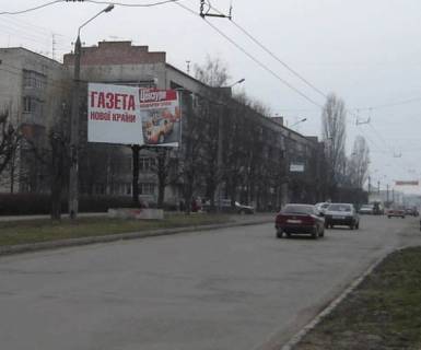 Білборд, Бігборд (Борд)  B у Чернівцях ул.Комарова, 11 Фото 1
