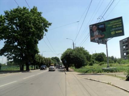 Билборд A в Черновцах ул.Русская, 236 в Велмарт фото 1