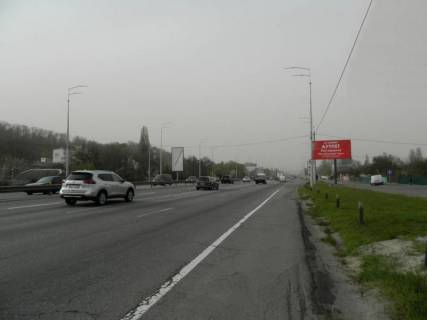 Призматрон, Призма A у Києві Столичне шосе (зупинка Корчевате-2)/ вул. Новопирогівська, напр. АЗС "Сокар" та "ОККО" - 458377 Фото 1