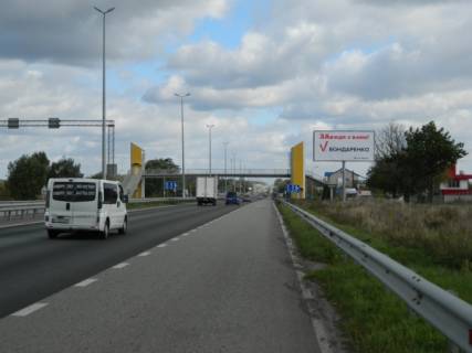 Билборд A в Київських трасах, 3х6  Житомирська траса - зупинка "Гурівщина", кіностудія "Victoria Film Studios"- 31,800 км, в Київ фото 1