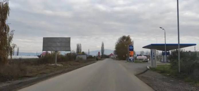 Білборд, Бігборд (Борд)  A у Виноградові, 6x3  вул. Персикова,вїзд в місто,АЗС Фото 1