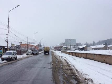 Білборд, Бігборд (Борд)  A у Хусті м. Хуст, вул. Івана -Франка, автоснанція, в сторону м. Рахів Фото 1