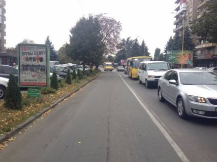 Сiтiлайт B у Ужгороді м.Ужгород вул. Л.Толстого біля банку Київська Русь, маг. HIS, на світлофорі, пішохідному переході, в сторону гот.Ужгород Фото 1