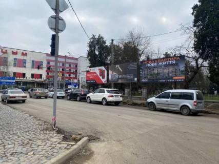 Билборд A в Виноградове, 5x2  Виноградів,Вул. І.Франка№1 фото 1