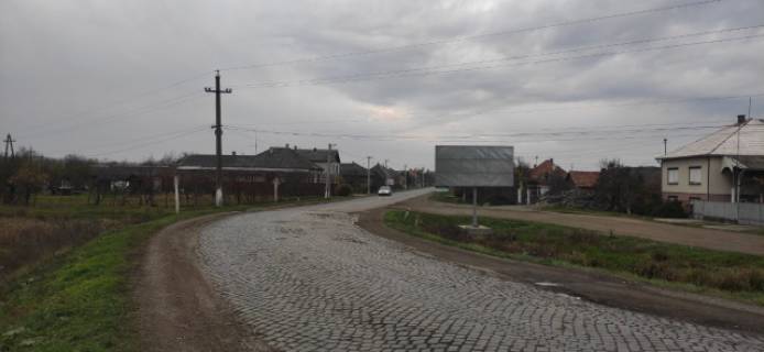 Билборд A в Берегово, Біл-борд  смт.Вилок, вул.Центральна, в сторону Берегова фото 1