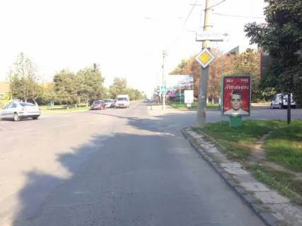 Ситилайт A в Ужгороде, 1.2x1.8  м. Ужгород, проспект Свободи - Швабська, в сторону  16 - ти поверхівки фото 1