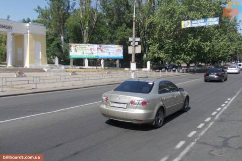 Билборд B в Херсоне, 3x6  Парк Славы правый фото 1