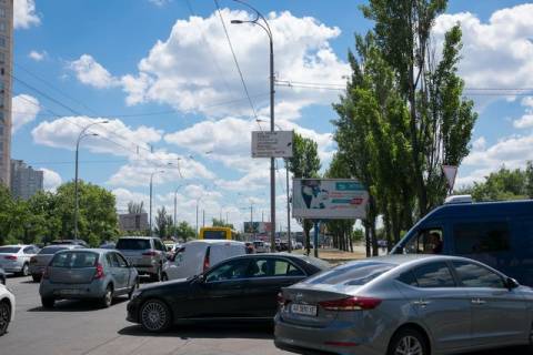 Призматрон, Призма A у Києві, reserve  В.Івасюка  просп.(Героїв Сталінграда), навпроти буд. 2 (Оболонські ЛИПКИ, АЗС Amic Energy, ОККО, Коледж морського і річкового флоту ім. Конашевича), в напрямку Степана Бандери просп - 566479 Фото 1