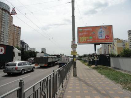 Призма A в Киеве, 6х3  Палладіна Академіка просп., 5/63 (МакДональдз, Новус, Аптека Доброго Дня, Пумб, ТЦ Академ Сіті), в напрямку Перемоги просп. - 278406 фото 1
