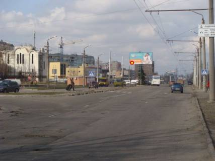 Билборд A в Полтаве ост.Головка (разд.полоса)(в центр) фото 1