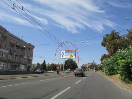 Билборд A в Полтаве, 3х6  Небесної Сотні вул. (Леніна) (разп.смуга) (в центр) фото 1