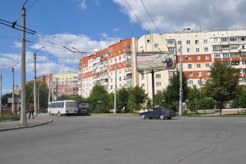 Білборд, Бігборд (Борд)  + у Чернівцях, 3х6  вул.Руська 279 Т.Ц. Екватор Фото 1