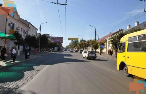 Призма + в Черновцах вул.Червоноармійська 35 ( Центр) - 487805 фото 1