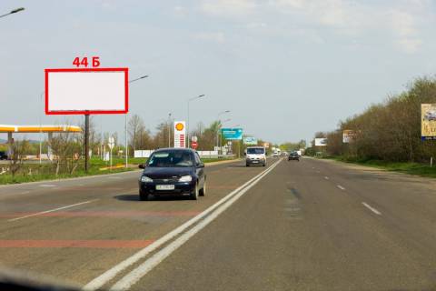 Білборд, Бігборд (Борд)  B у Чернівцях М-19 (486  км +365 м) Н. Киселів  (до Чернівців) Фото 1