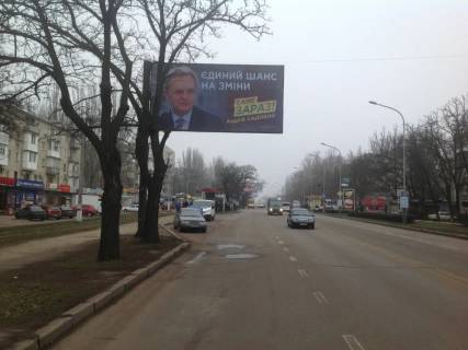 Білборд, Бігборд (Борд)  B у Миколаєві, 3x6  пр. Богоявленський ріг вул. Південної консольний Фото 1