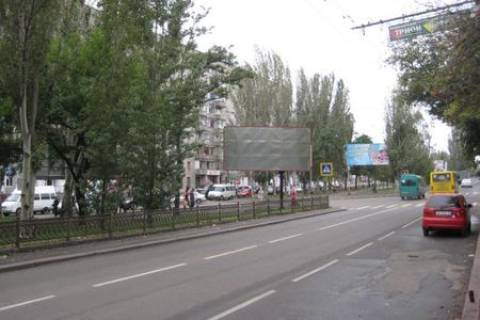 Билборд A в Николаеве, 3x6  пр. Центральний ріг вул. 8 березня фото 1