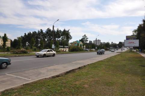 Нестандарт A в Умане, 1х4  ул.Киевская, напротив отеля Софиевский, конец парковки, сторона А фото 1