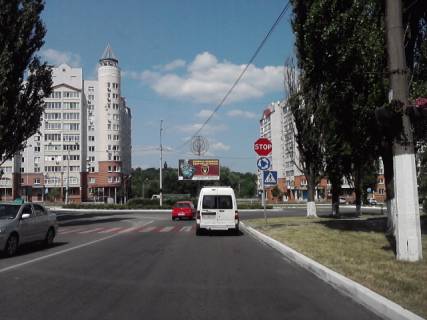 Призма A в Вышгороде, 3x6  вул.Шолуденко-вул.Мазепи (клумба) із центру Вишгорода - 267983 фото 1