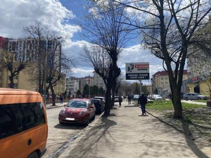 Билборд A в Ивано-Франковске, 4х3  Коновальця поруч офісу БК " БЛАГО " , до Велмарту та ОККО фото 1