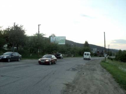 Билборд B в Яремче, 3х6  Траса Н-09 Яремче Н-09 , виїзд з міста в сторону Івано-Фр, після кам`яним знаком Яремче, напрямок на Івано-Франківськ фото 1