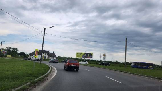 Билборд B в Чернієві, 3х12  Надвірнянська фото 1