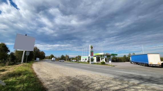 Билборд B в Березовке (Ивано-Франковской обл), 6х6  Березовка , напротив АЗС " AMIC / АМИК " ( №1 ) фото 1