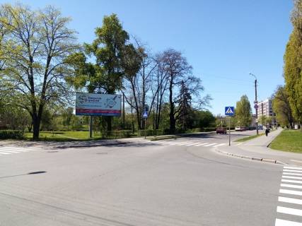 Билборд B в Чернигове ул. Гетьмана Полуботка 40 х ул. Михнюка фото