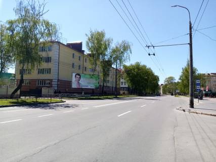 Билборд B в Чернигове, 113b  вул. Мазепи 18 (міський палац культури) (сторона Б) фото 1