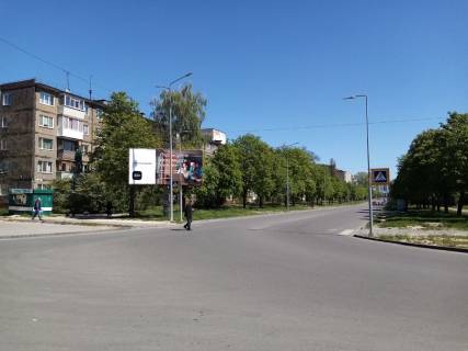 Билборд B в Чернигове, 139б  проспект Перемоги 170 (сторона Б) фото 1