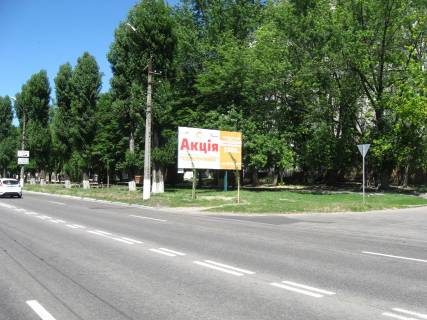 Білборд, Бігборд (Борд)  A у Кременчуці пр. Лесі Українки (пр. 50 років Жовтня), пров. Грозненській Фото 1