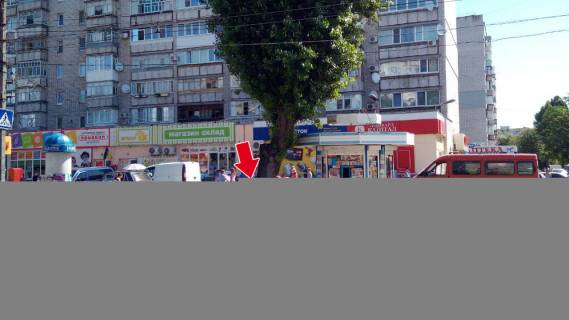 Нестандарт A в Кременчуге пр. Лесі Українки (вул. 50 років Жовтня), зупинка Героїв України № 10 (1 х 3 м.) фото 1