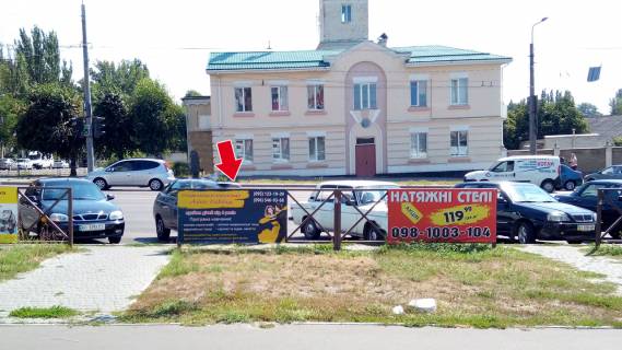 Нестандарт B в Кременчуге пр. Свободи (вул. 60 років Жовтня), Троїцький ринок № 5 (1 х 2 м.) фото 1