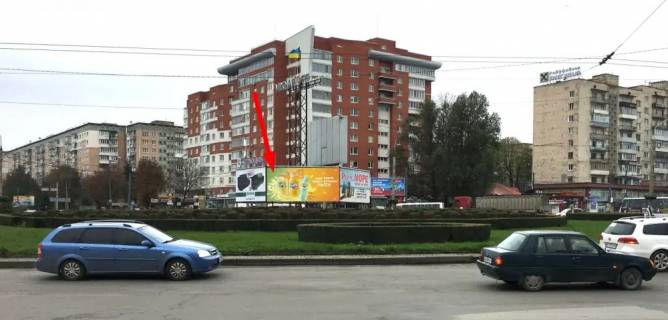 Білборд, Бігборд (Борд)  A у Тернополі, 3х6  С. Бандери Фото 1