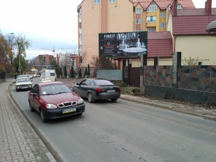 Билборд B в Тернополе, 3х6  вул. Замонастирська А - спуск до рогатки фото 1
