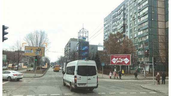 Призматрон, Призма Р/П у Дніпро (Дніпропетровськ), 3х6  Поля ін. - Антоновича вул., В центр - 218176 Фото 1