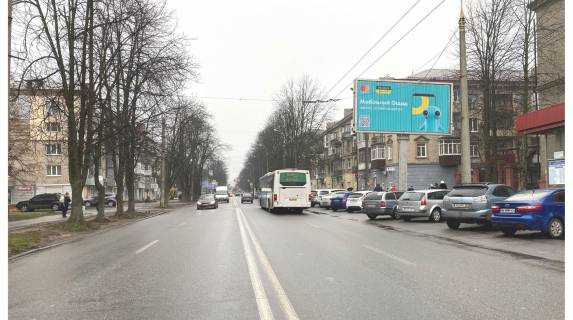 Призматрон, Призма A у Дніпро (Дніпропетровськ), 3х6  Незалежності (Титова) вул., 25, к Олександра Поля (Кірова) ін. - 8415 Фото 1