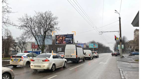 Призма Р/П в Днепр (Днепропетровск), 3х6  Поля пр. - Орлика пр., в центр - 218223 фото 1