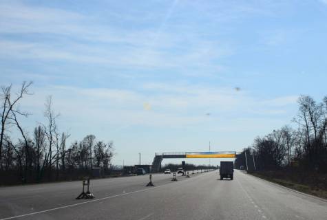Нестандарт A в Київських трасах, 2х16  М-05 Одеська тр.  Тринадцятий від Києва,  с. Ксаверівка (перший) напрямок  з Києва фото 1