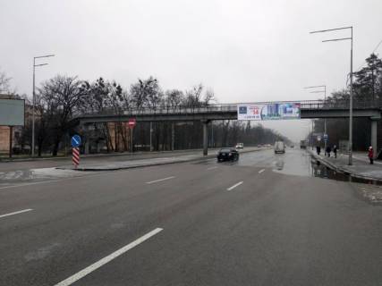 Нестандарт A у Києві, 2х8  пр. Академіка Палладіна, заїзд до ТРЦ Lavina Mall,Ашан, АЗС WOG, в напрямку Пуща-Водиці (права сторона) Фото 1