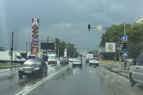 Видеоборд B в Софіїська Борщагівка (Софіїська Борщагівка) с. СофіЇвська Борщагівка траса  Київ - Бишів  вул. Соборна  (АЗС , Сільпо, Автомийка) - 585174 фото 1