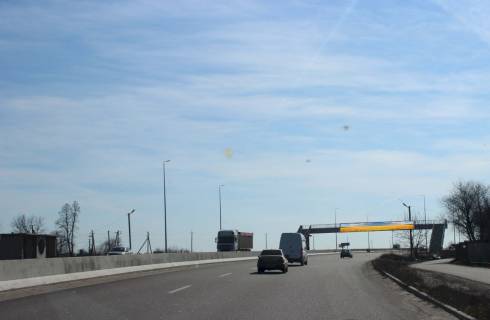 Нестандарт A в Київських трасах, 2х16  М-05 Одеська тр. Чотирнадцятий від Києва - с Ксерівка (другий) в  напрямку  з  Києва фото 1